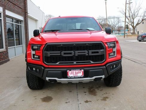 Used 2018 Ford F150 Raptor w/ Equipment Group 801A Mid image 4
