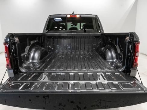 New 2026 RAM 1500 4x4 Crew Cab image 33