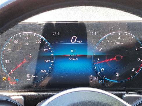 Used 2022 Mercedes-Benz GLB 250 4MATIC w/ Premium Package Lite image 28