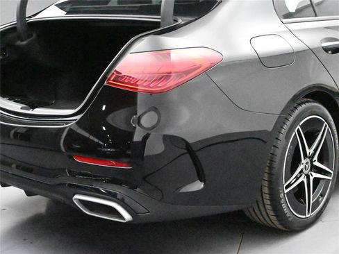 Used 2023 Mercedes-Benz C 300 4MATIC Sedan image 17