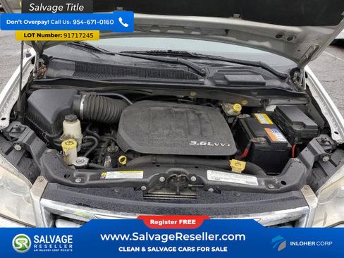 Used 2012 Chrysler Town & Country Touring w/ Entertainment Group #1 image 16