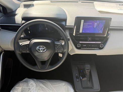 New 2026 Toyota Corolla Cross L image 10
