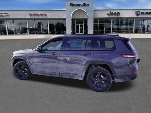 New 2025 Jeep Grand Cherokee L Limited w/ Black Appearance Package image 6