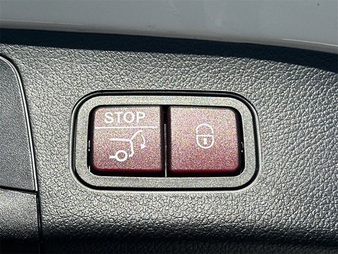 Certified 2026 Mercedes-Benz GLA 250 4MATIC image 21