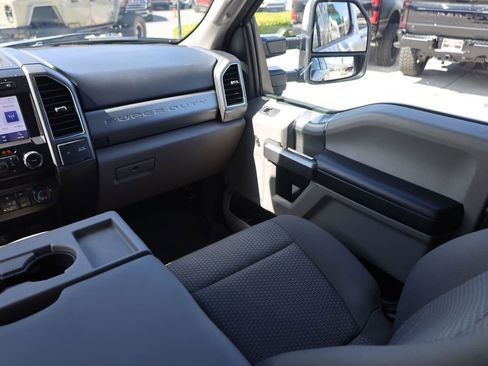 Used 2021 Ford F350 XLT w/ XLT Premium Package AWD/4WD image 19