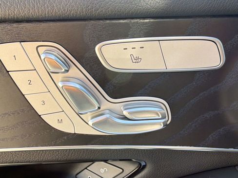 Used 2018 Mercedes-Benz GLC 300 image 22