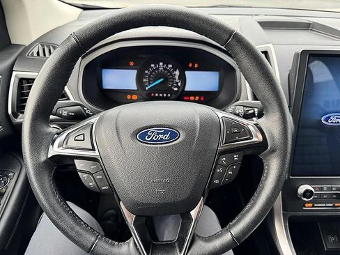 Used 2024 Ford Edge SEL AWD/4WD image 11