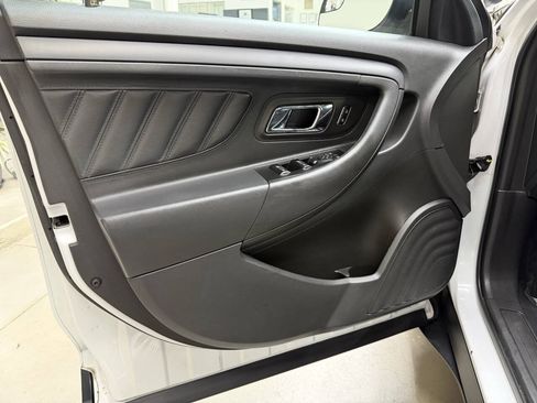 Used 2016 Ford Taurus Police Interceptor AWD image 10