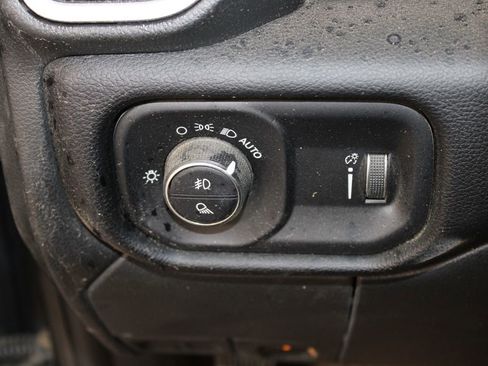 Used 2024 RAM 3500 Big Horn w/ Night Edition AWD/4WD image 28