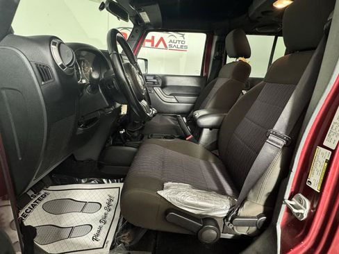 Used 2012 Jeep Wrangler Unlimited Sport AWD/4WD image 14