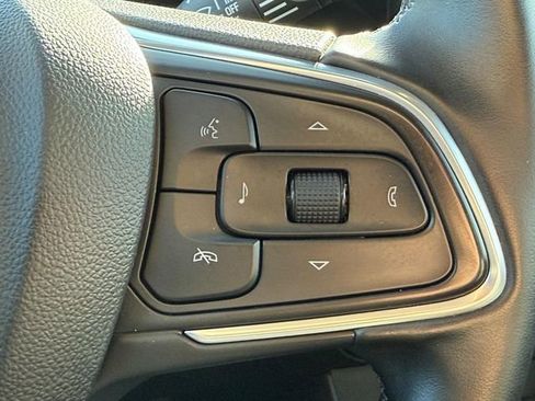 Used 2024 Buick Encore GX Sport Touring image 14