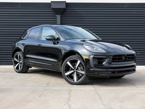 Certified 2026 Porsche Macan S AWD/4WD image 9