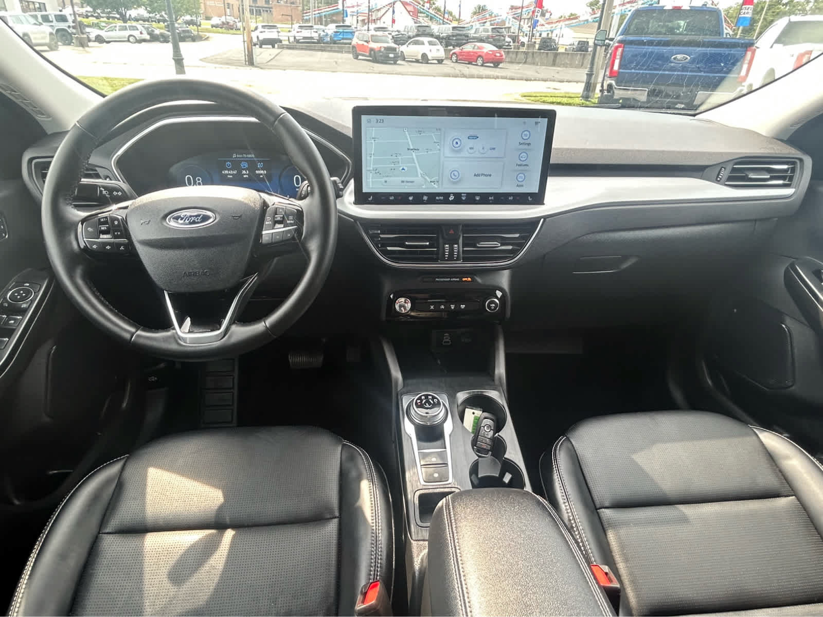 Used 2025 Ford Escape Platinum AWD/4WD image 12
