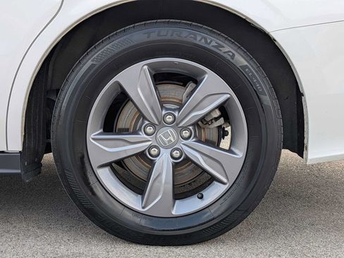 Used 2024 Honda Odyssey EX image 14