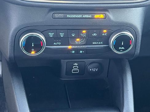 Used 2025 Ford Escape Active image 32