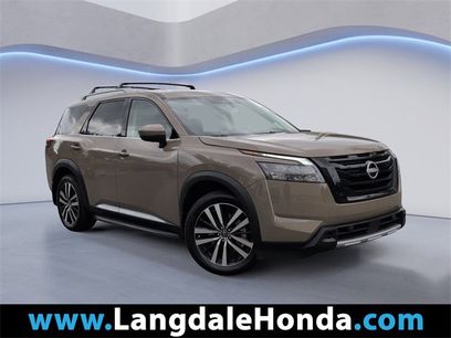 Used 2025 Nissan Pathfinder Platinum
