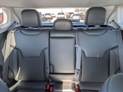 Used 2022 Jeep Compass Trailhawk w/ Trailhawk Convenience Group image 13