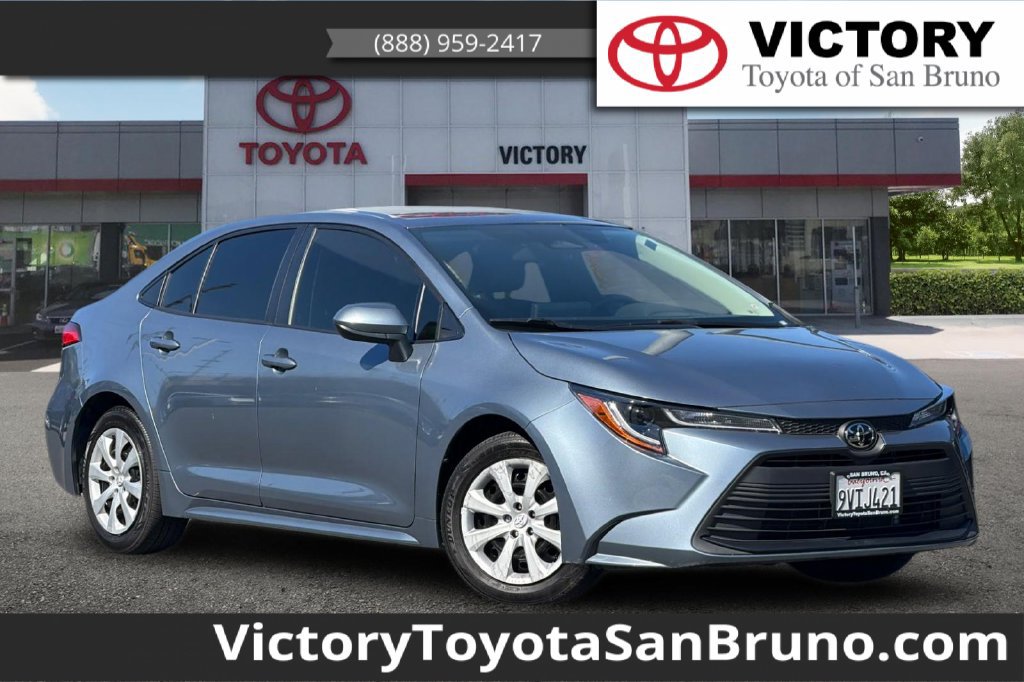 Certified 2025 Toyota Corolla LE FWD image 1