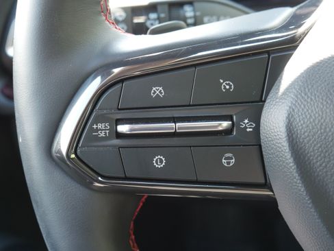 Certified 2026 Chevrolet Traverse RS AWD/4WD image 26