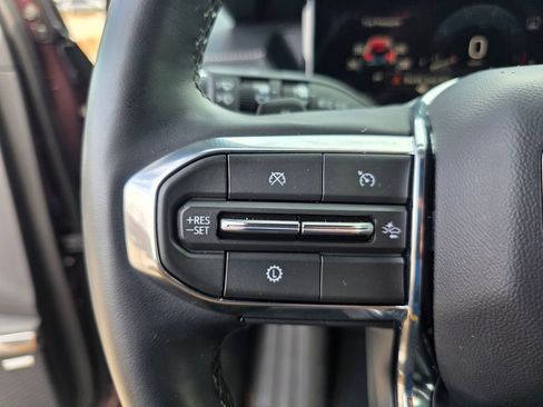 Used 2025 GMC Acadia Elevation FWD image 24