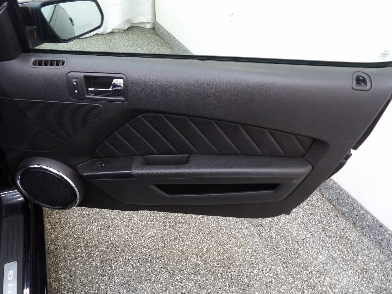 Used 2014 Ford Mustang Premium RWD image 10