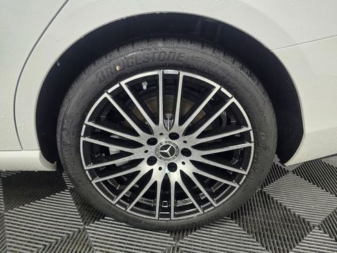 Certified 2025 Mercedes-Benz C 300 4MATIC Sedan image 20