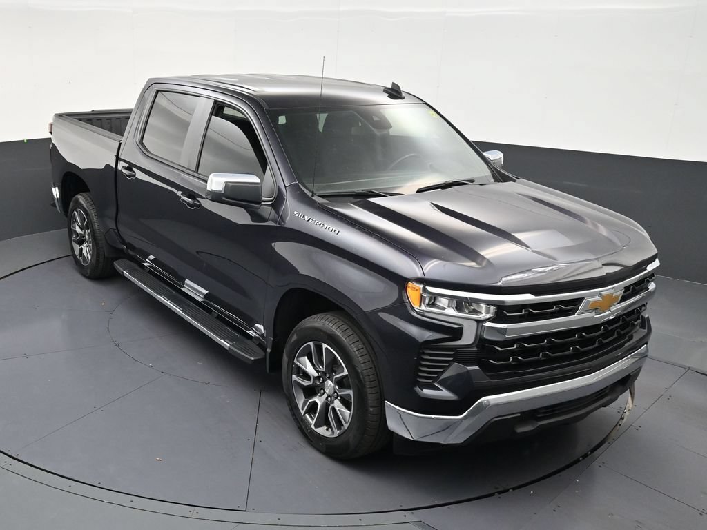 Used 2024 Chevrolet Silverado 1500 LT RWD image 15