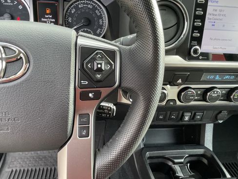 Certified 2023 Toyota Tacoma SR5 AWD/4WD image 20