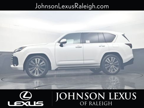 New 2026 Lexus LX 700h Luxury image 22