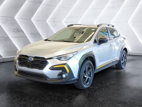 Used 2024 Subaru Crosstrek 2.5i Sport w/ Crosstrek Mirror Package AWD/4WD image 3