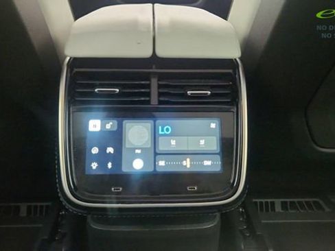 Used 2024 Rivian R1S Adventure AWD/4WD image 42