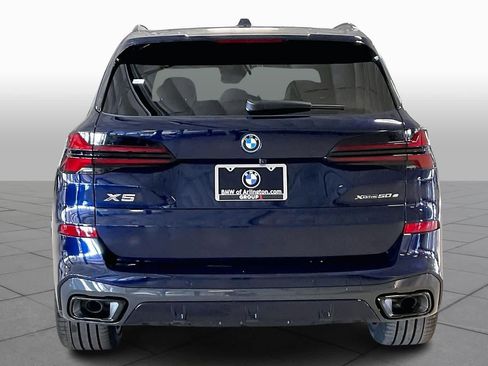 New 2026 BMW X5 xDrive50e image 4