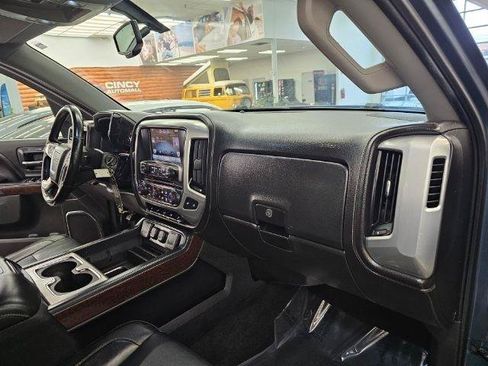 Used 2014 GMC Sierra 1500 SLT w/ SLT Preferred Package AWD/4WD image 17