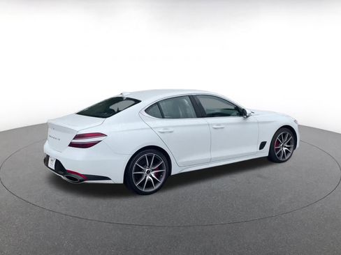 Used 2025 Genesis G70 2.5T image 14