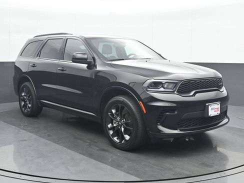 Used 2023 Dodge Durango GT w/ Blacktop Package AWD/4WD image 9