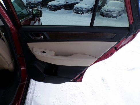 Used 2015 Subaru Outback 2.5i Limited image 23