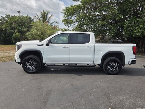 Used 2024 GMC Sierra 1500 AT4 w/ Technology Package image 2