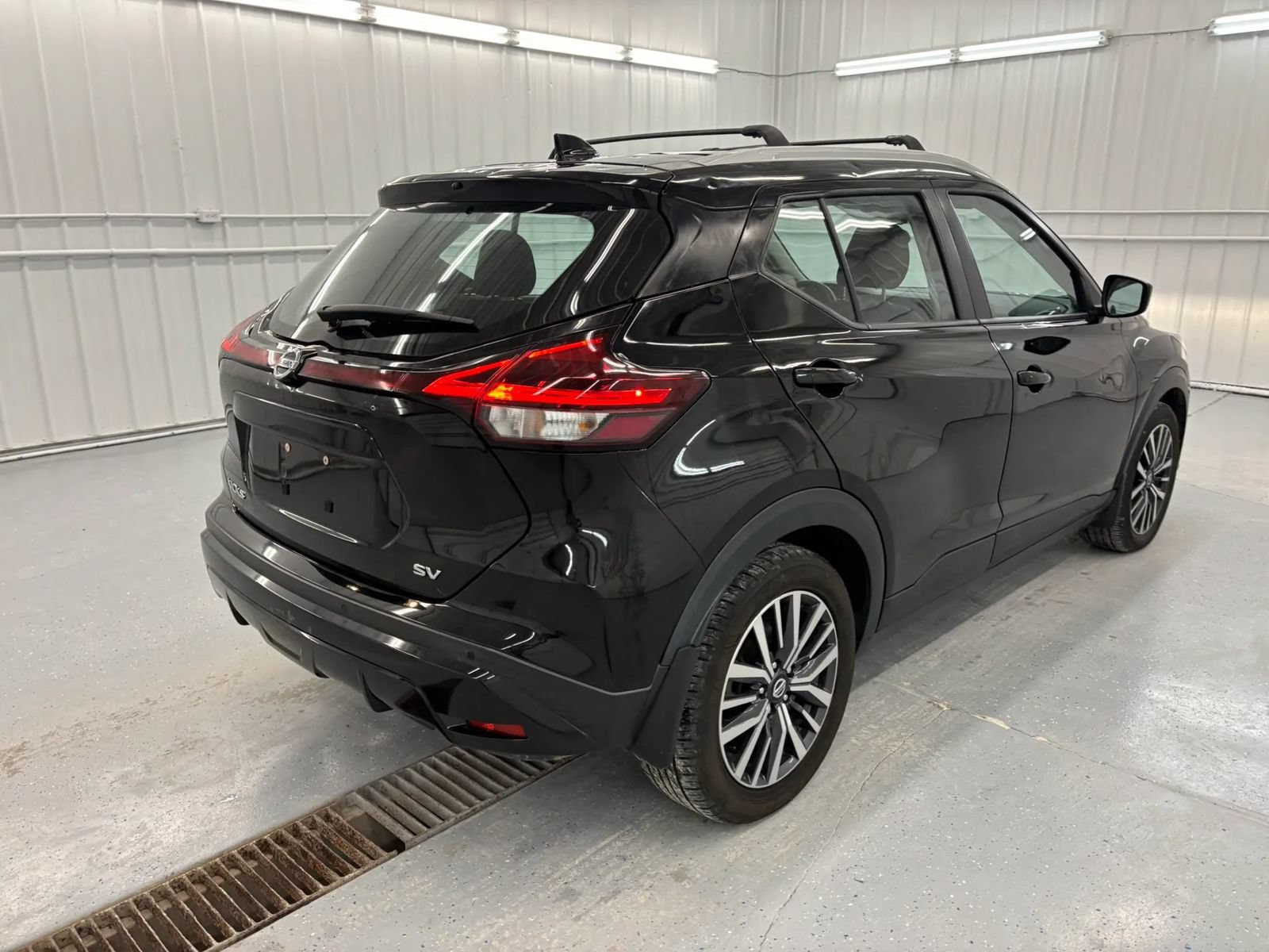 Used 2021 Nissan Kicks SV FWD image 6