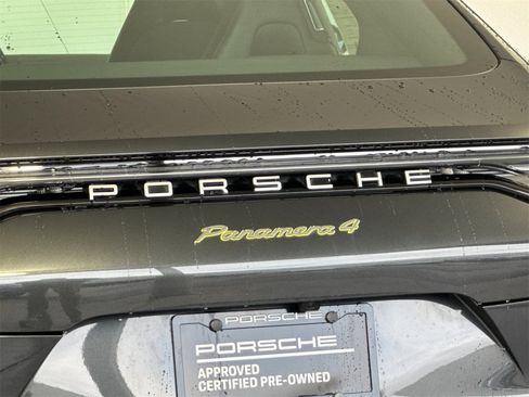 Used 2023 Porsche Panamera 4 image 34