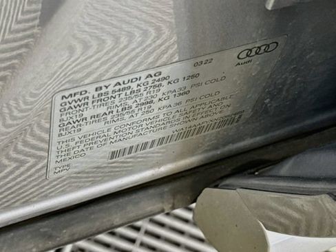 Used 2022 Audi Q5 2.0T Premium w/ Convenience Package AWD/4WD image 32