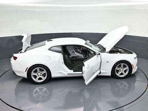Used 2018 Chevrolet Camaro LS RWD image 41