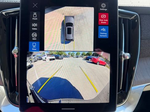 New 2026 Volvo XC90 T8 Ultra w/ Protection Package Premier AWD/4WD image 19