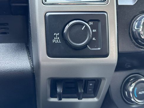Used 2021 Ford F250 Lariat w/ Lariat Value Package AWD/4WD image 16