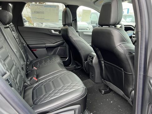 New 2024 Ford Escape SE w/ PHEV Premium Package FWD image 7