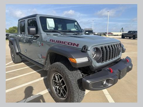 Used 2024 Jeep Gladiator Rubicon w/ Safety Group AWD/4WD image 1