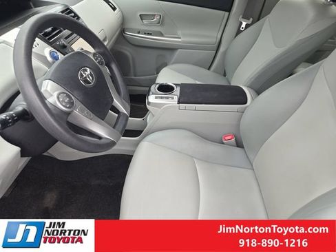 Used 2012 Toyota Prius V Five FWD image 15
