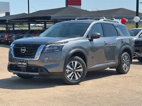 New 2025 Nissan Pathfinder SL w/ Cargo Package image 2