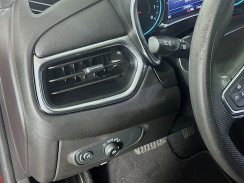 Used 2020 Chevrolet Equinox LT image 17