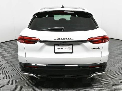 New 2025 Maserati Grecale Folgore image 30