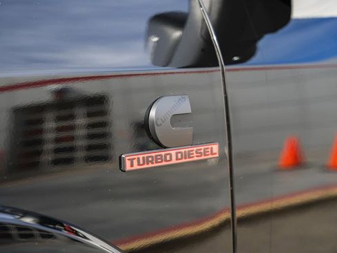 New 2026 RAM 2500 Limited image 17